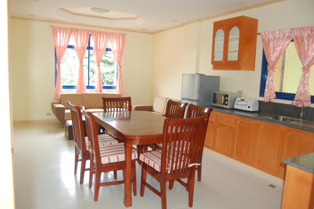Dumaguete Springs Apartment Dumaguete City Rum bild